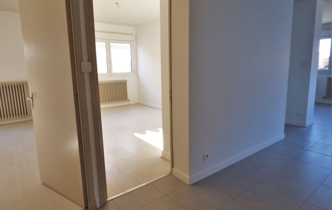 Annonces TARN : Appartement | SAINT-SULPICE-LA-POINTE (81370) | 88 m2 | 165 000 € 